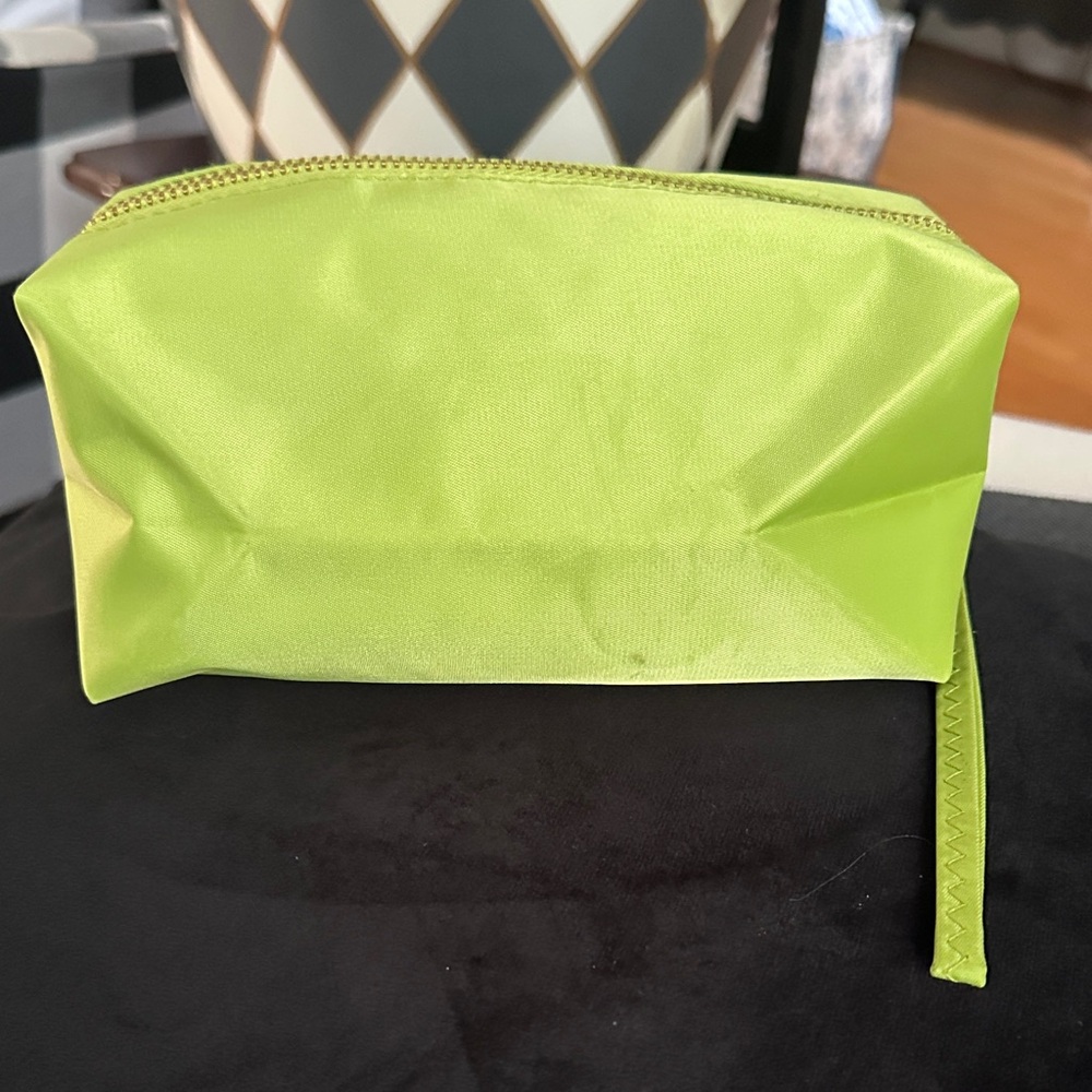 Tory Burch Vibrant Green Cosmetic Case - Picture 4 of 12